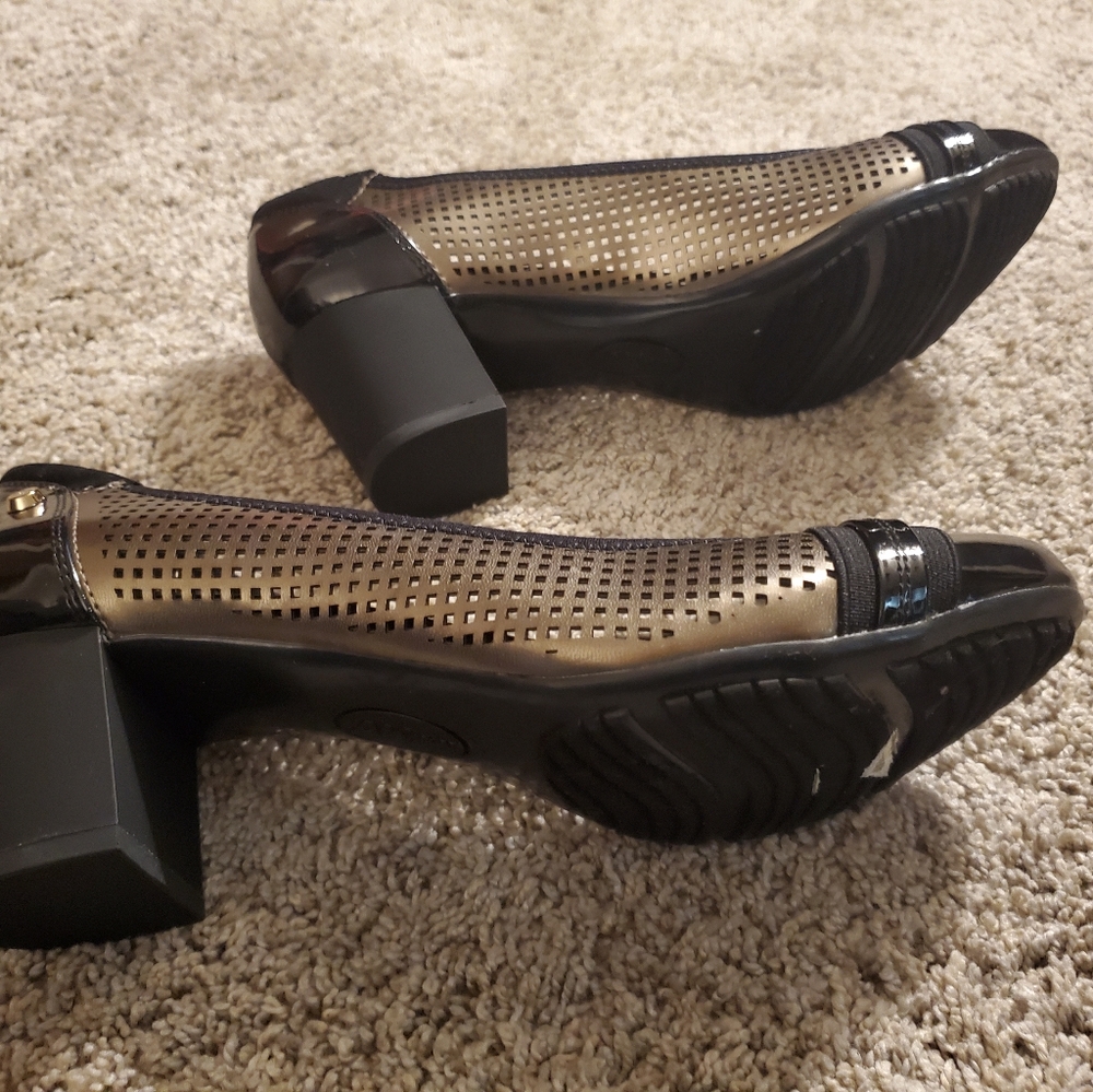 New in box Anne Klein dress shoes - Picture 4 of 5